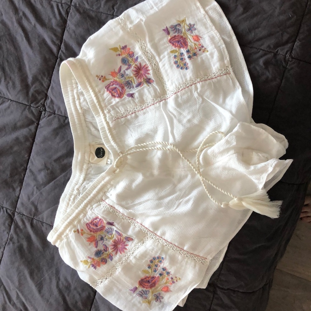 Floreal shorts nwot
